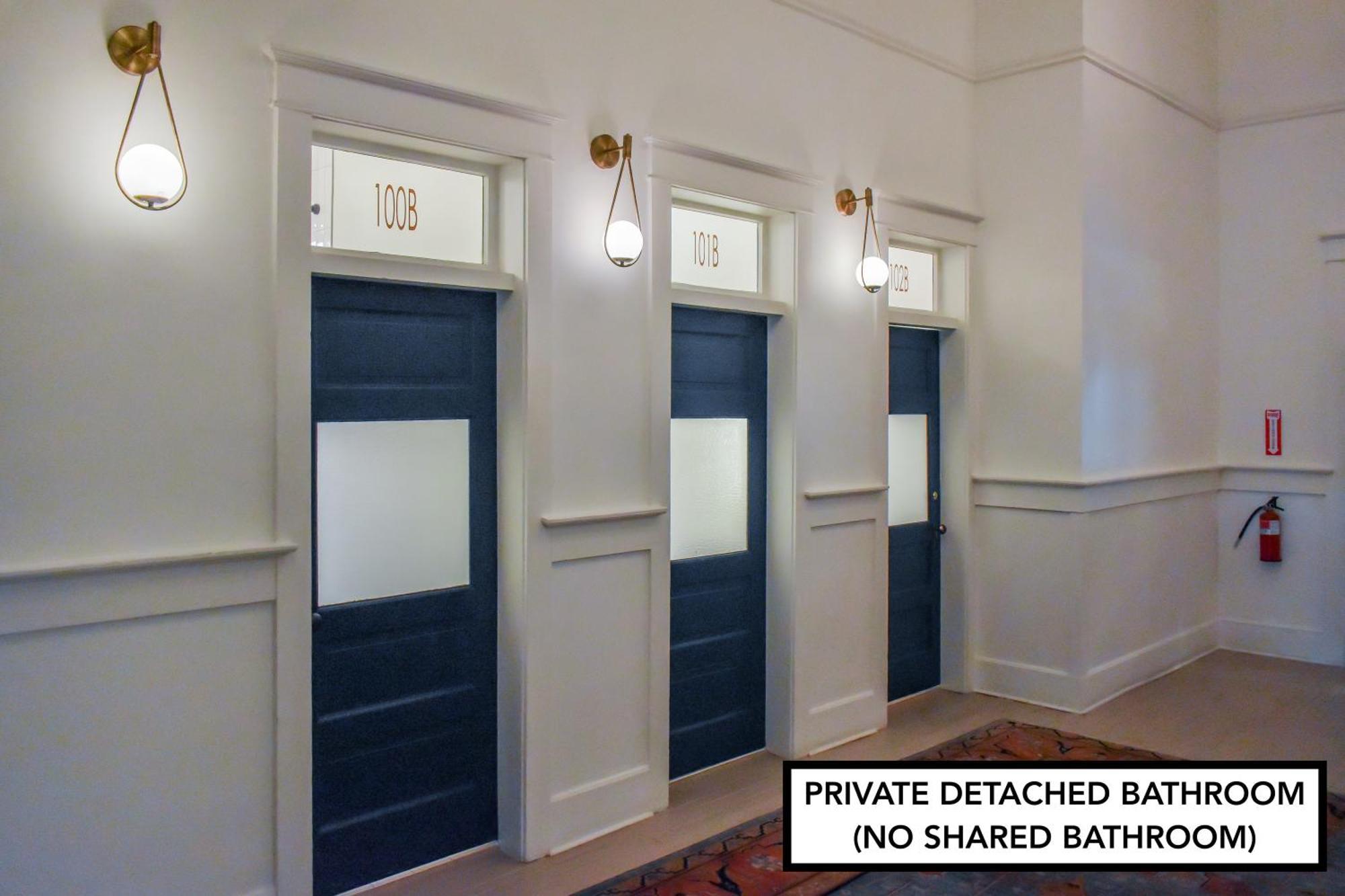 Warner Hotel Бисби Екстериор снимка